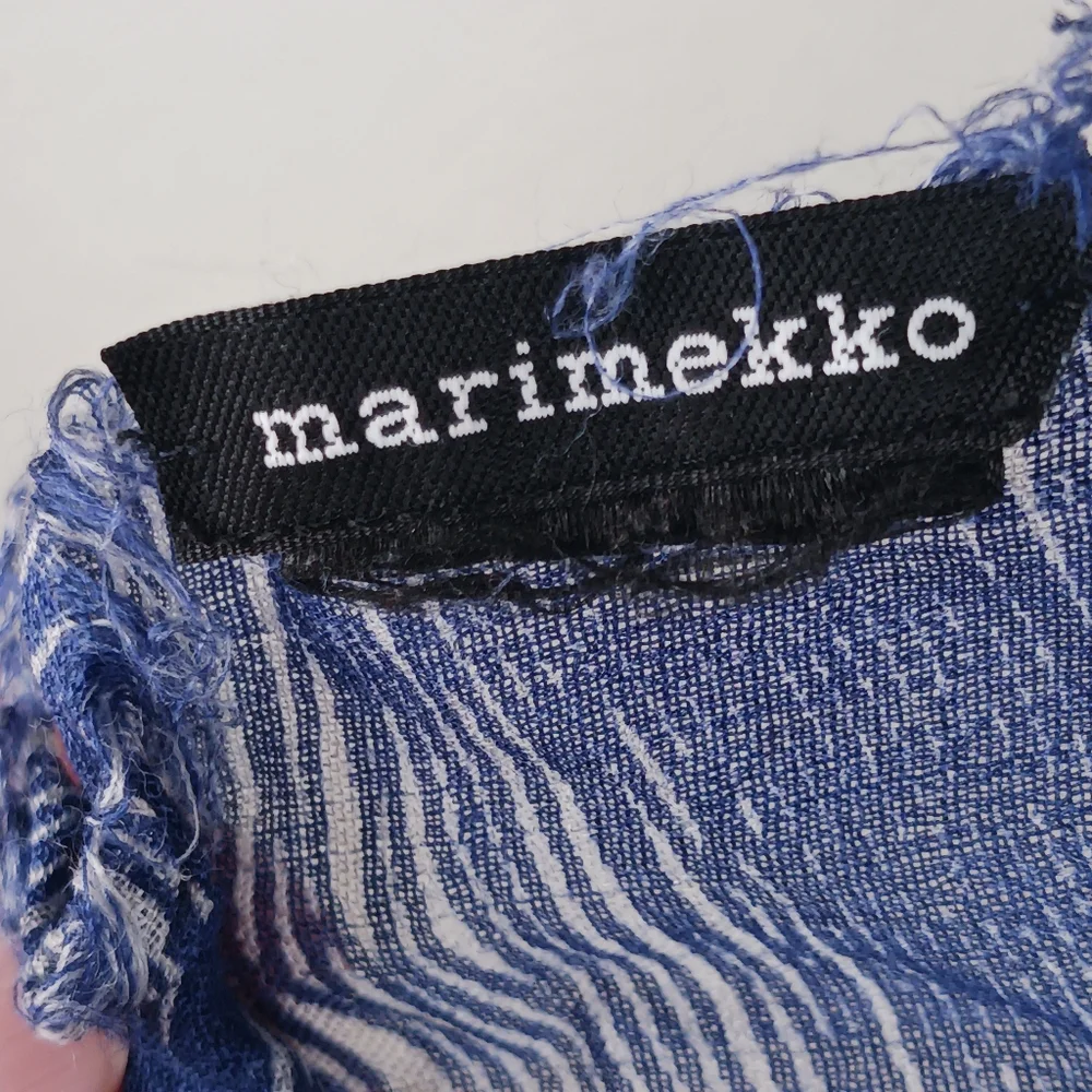 MARIMEKKO Scarf Wrap 40